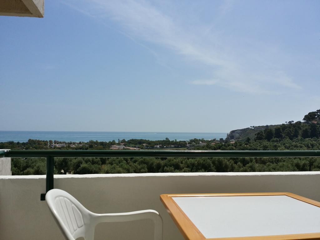 Centro Di Soggiorno Il Belvedere Vieste Zimmer foto